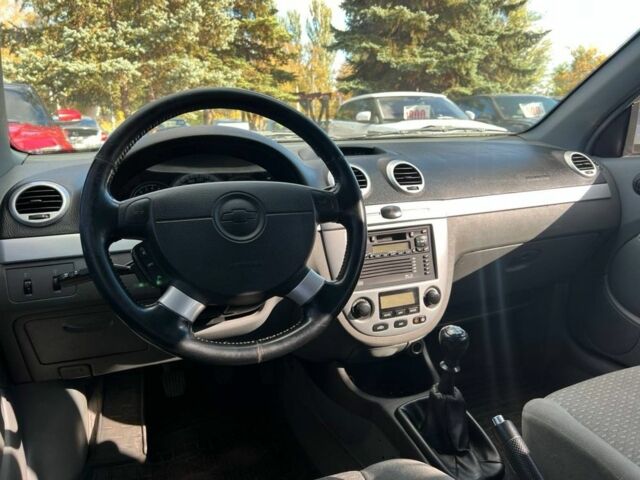 Серый Шевроле Нубира, объемом двигателя 1.8 л и пробегом 152 тыс. км за 4100 $, фото 8 на Automoto.ua