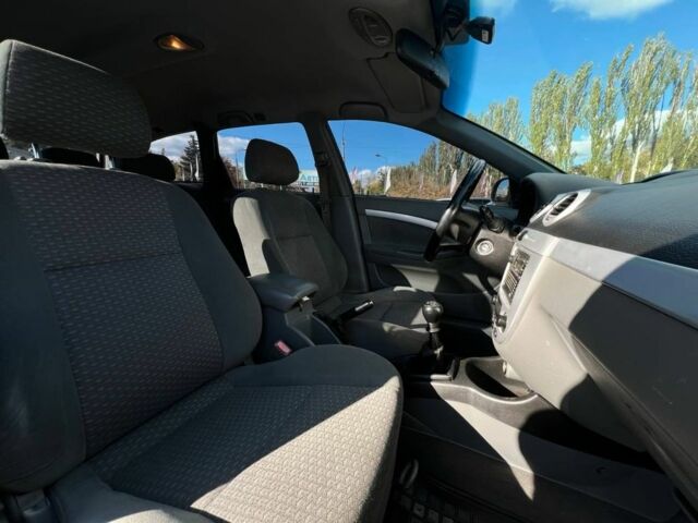 Серый Шевроле Нубира, объемом двигателя 1.8 л и пробегом 152 тыс. км за 4100 $, фото 7 на Automoto.ua