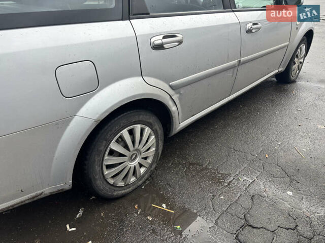 Серый Шевроле Нубира, объемом двигателя 1.6 л и пробегом 294 тыс. км за 2999 $, фото 3 на Automoto.ua