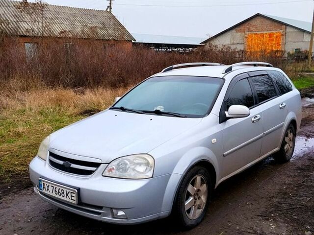 Серый Шевроле Нубира, объемом двигателя 1.6 л и пробегом 277 тыс. км за 4500 $, фото 6 на Automoto.ua