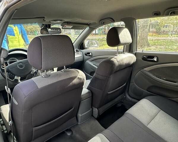 Сірий Шевроле Нубіра, об'ємом двигуна 1.8 л та пробігом 177 тис. км за 3800 $, фото 14 на Automoto.ua