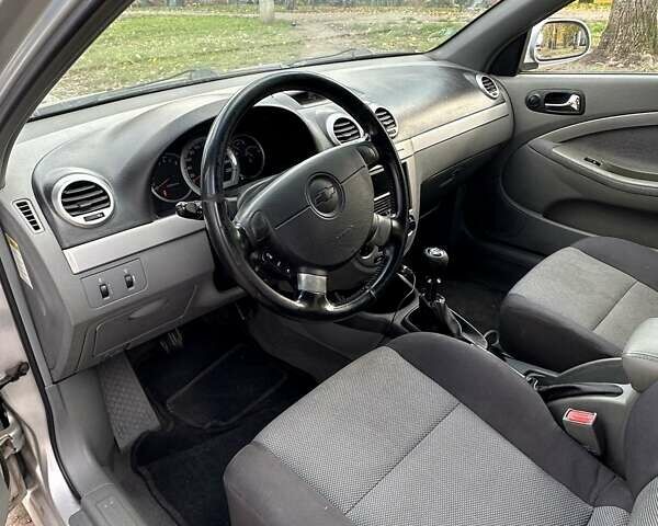 Сірий Шевроле Нубіра, об'ємом двигуна 1.8 л та пробігом 177 тис. км за 3800 $, фото 8 на Automoto.ua