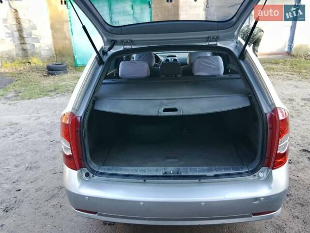 Серый Шевроле Нубира, объемом двигателя 1.6 л и пробегом 289 тыс. км за 3250 $, фото 27 на Automoto.ua