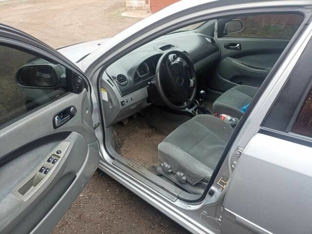 Серый Шевроле Нубира, объемом двигателя 1.6 л и пробегом 206 тыс. км за 5000 $, фото 2 на Automoto.ua