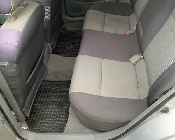 Серый Шевроле Нубира, объемом двигателя 1.8 л и пробегом 162 тыс. км за 4100 $, фото 10 на Automoto.ua