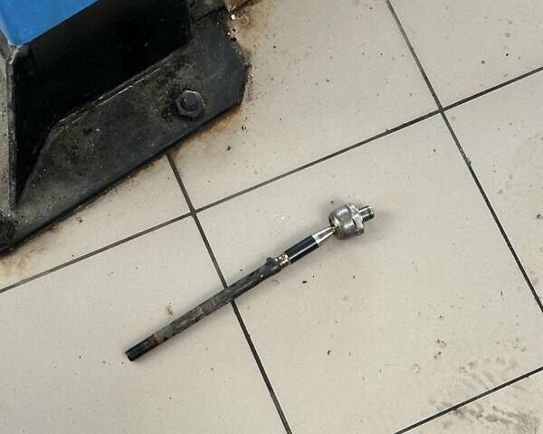 Серый Шевроле Нубира, объемом двигателя 1.8 л и пробегом 264 тыс. км за 5555 $, фото 18 на Automoto.ua