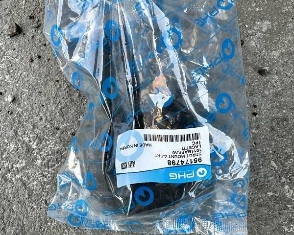 Серый Шевроле Нубира, объемом двигателя 1.8 л и пробегом 264 тыс. км за 5555 $, фото 23 на Automoto.ua