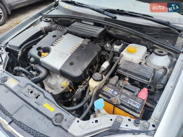 Серый Шевроле Нубира, объемом двигателя 1.8 л и пробегом 309 тыс. км за 4700 $, фото 3 на Automoto.ua