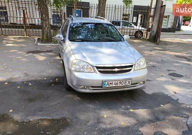 Серый Шевроле Нубира, объемом двигателя 1.8 л и пробегом 201 тыс. км за 4800 $, фото 3 на Automoto.ua