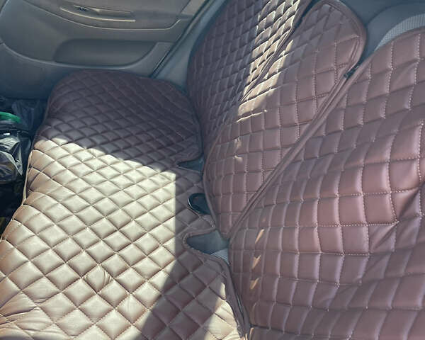 Серый Шевроле Нубира, объемом двигателя 1.8 л и пробегом 370 тыс. км за 3300 $, фото 9 на Automoto.ua