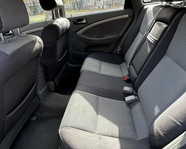 Сірий Шевроле Нубіра, об'ємом двигуна 1.8 л та пробігом 177 тис. км за 3800 $, фото 13 на Automoto.ua