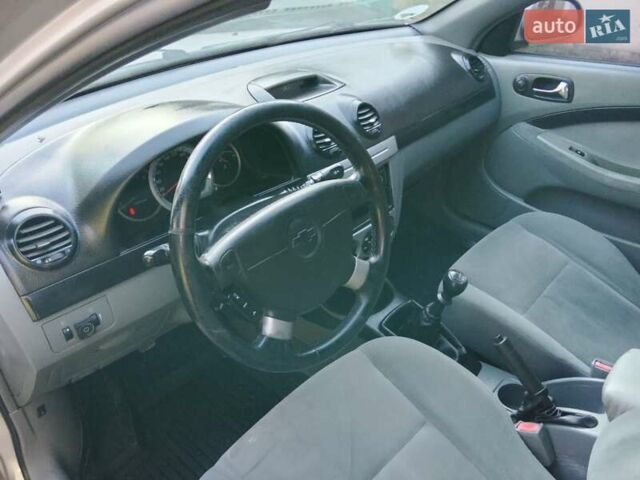 Серый Шевроле Нубира, объемом двигателя 1.6 л и пробегом 289 тыс. км за 3250 $, фото 16 на Automoto.ua
