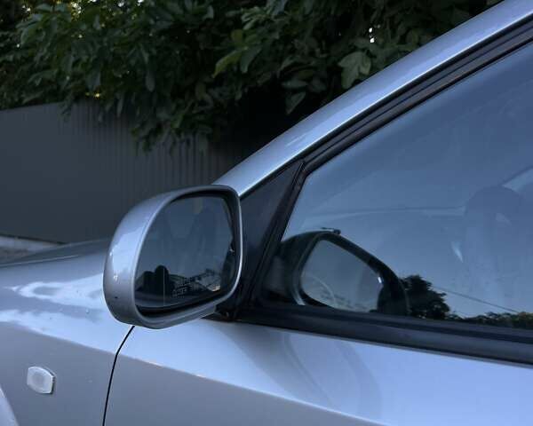 Серый Шевроле Нубира, объемом двигателя 1.8 л и пробегом 300 тыс. км за 4100 $, фото 12 на Automoto.ua