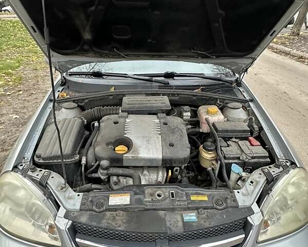 Сірий Шевроле Нубіра, об'ємом двигуна 1.8 л та пробігом 177 тис. км за 3800 $, фото 17 на Automoto.ua