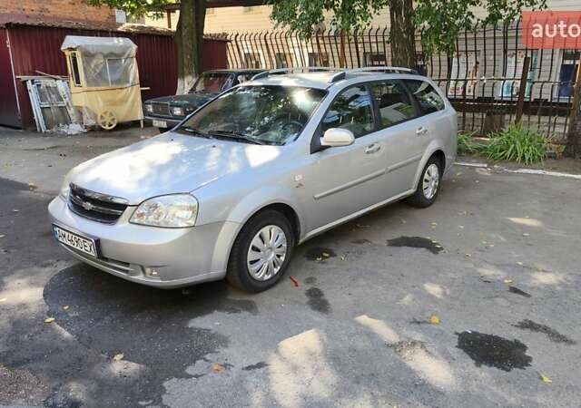 Серый Шевроле Нубира, объемом двигателя 1.8 л и пробегом 201 тыс. км за 4800 $, фото 6 на Automoto.ua