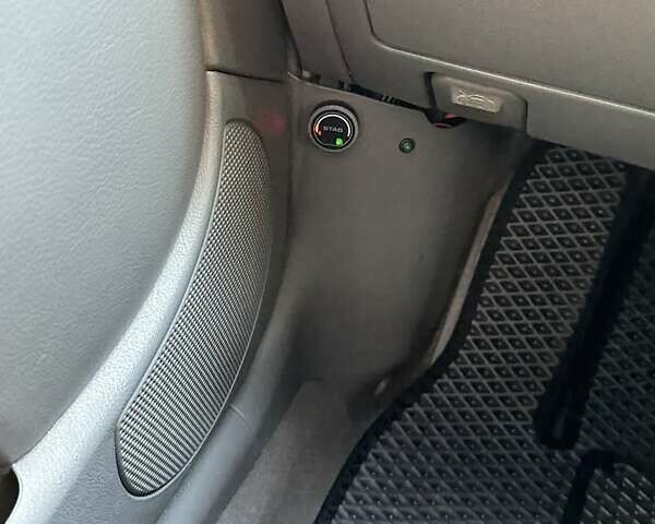 Серый Шевроле Нубира, объемом двигателя 1.8 л и пробегом 264 тыс. км за 5555 $, фото 9 на Automoto.ua