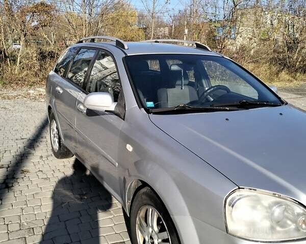 Серый Шевроле Нубира, объемом двигателя 1.6 л и пробегом 200 тыс. км за 4300 $, фото 2 на Automoto.ua