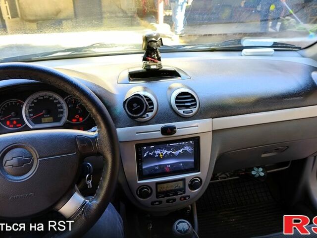 Серый Шевроле Нубира, объемом двигателя 1.8 л и пробегом 201 тыс. км за 4800 $, фото 7 на Automoto.ua