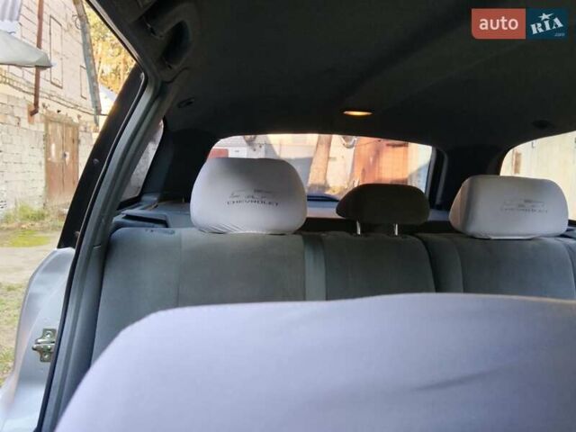 Серый Шевроле Нубира, объемом двигателя 1.6 л и пробегом 289 тыс. км за 3250 $, фото 24 на Automoto.ua
