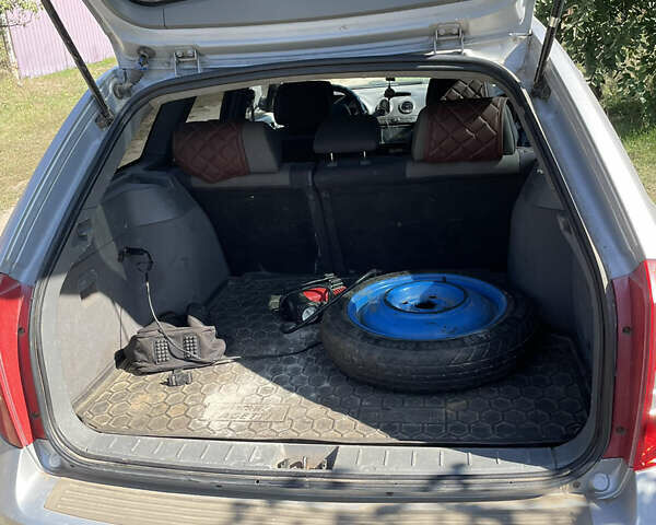 Серый Шевроле Нубира, объемом двигателя 1.8 л и пробегом 370 тыс. км за 3300 $, фото 11 на Automoto.ua