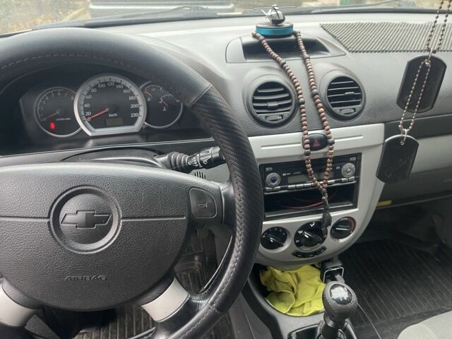 Серый Шевроле Нубира, объемом двигателя 1.6 л и пробегом 250 тыс. км за 3442 $, фото 7 на Automoto.ua