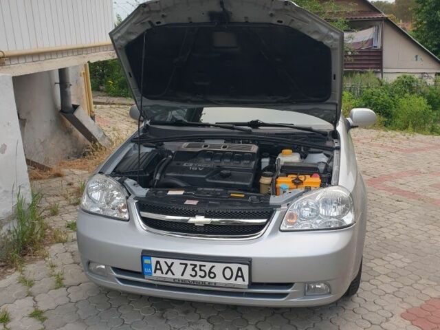 Серый Шевроле Нубира, объемом двигателя 1.6 л и пробегом 195 тыс. км за 5300 $, фото 2 на Automoto.ua