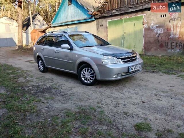 Серый Шевроле Нубира, объемом двигателя 1.6 л и пробегом 289 тыс. км за 3250 $, фото 1 на Automoto.ua