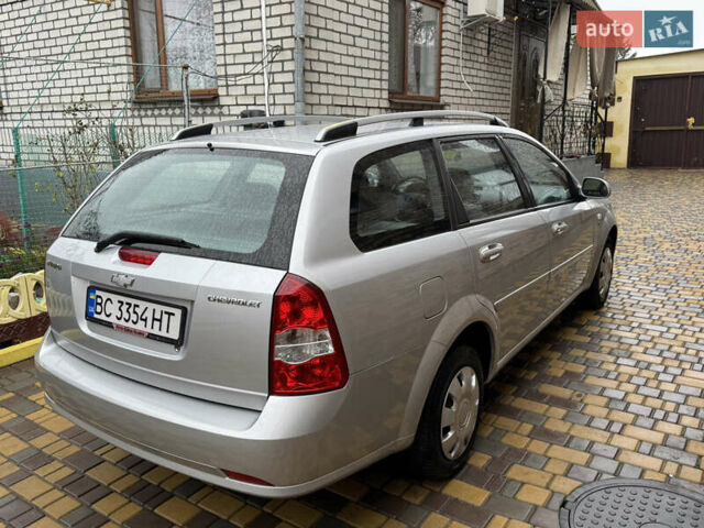 Серый Шевроле Нубира, объемом двигателя 1.6 л и пробегом 241 тыс. км за 4100 $, фото 4 на Automoto.ua