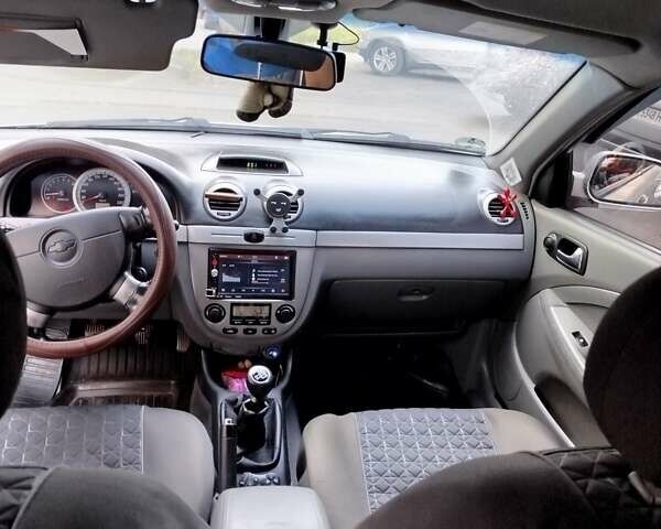 Сірий Шевроле Нубіра, об'ємом двигуна 1.8 л та пробігом 274 тис. км за 3600 $, фото 4 на Automoto.ua