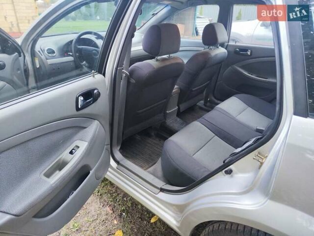 Серый Шевроле Нубира, объемом двигателя 1.8 л и пробегом 309 тыс. км за 4700 $, фото 1 на Automoto.ua