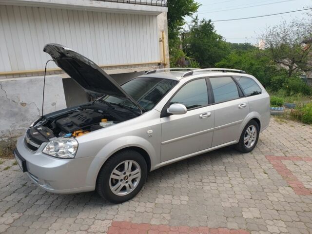 Серый Шевроле Нубира, объемом двигателя 1.6 л и пробегом 195 тыс. км за 5300 $, фото 1 на Automoto.ua