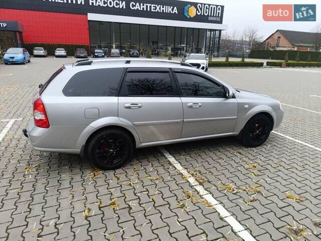 Серый Шевроле Нубира, объемом двигателя 1.8 л и пробегом 250 тыс. км за 3950 $, фото 6 на Automoto.ua