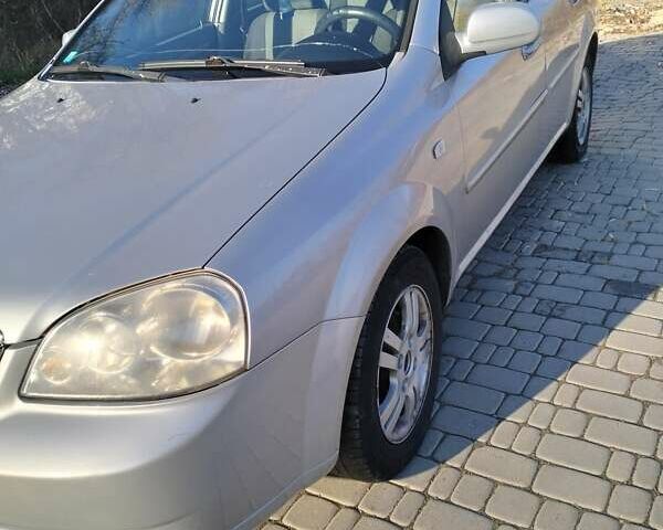 Серый Шевроле Нубира, объемом двигателя 1.6 л и пробегом 200 тыс. км за 4300 $, фото 7 на Automoto.ua