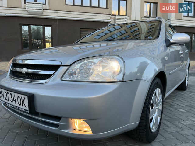 Сірий Шевроле Нубіра, об'ємом двигуна 1.6 л та пробігом 237 тис. км за 4700 $, фото 3 на Automoto.ua