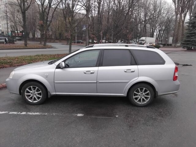 Серый Шевроле Нубира, объемом двигателя 2 л и пробегом 243 тыс. км за 4200 $, фото 1 на Automoto.ua