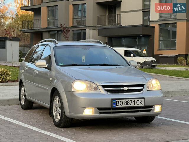 Серый Шевроле Нубира, объемом двигателя 1.8 л и пробегом 303 тыс. км за 3950 $, фото 12 на Automoto.ua