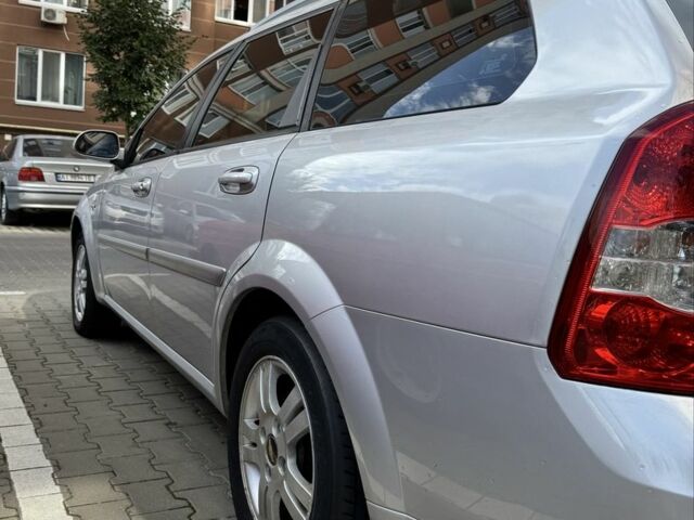 Серый Шевроле Нубира, объемом двигателя 0 л и пробегом 360 тыс. км за 3700 $, фото 7 на Automoto.ua