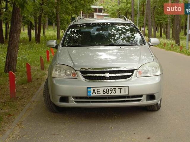 Серый Шевроле Нубира, объемом двигателя 1.6 л и пробегом 200 тыс. км за 4000 $, фото 2 на Automoto.ua