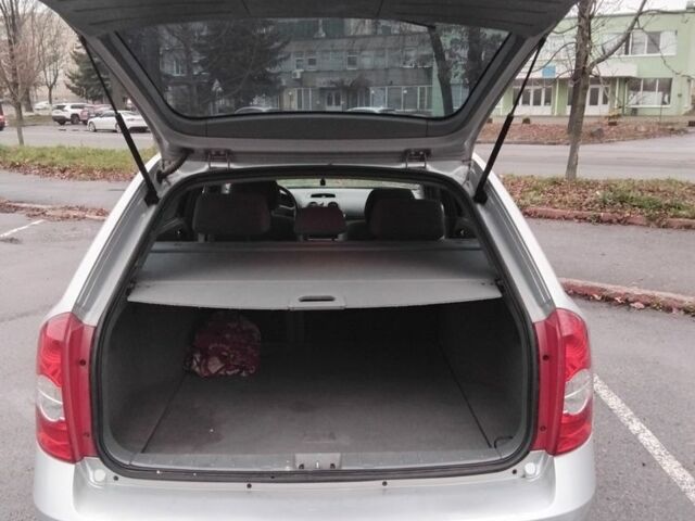 Серый Шевроле Нубира, объемом двигателя 2 л и пробегом 243 тыс. км за 4200 $, фото 8 на Automoto.ua