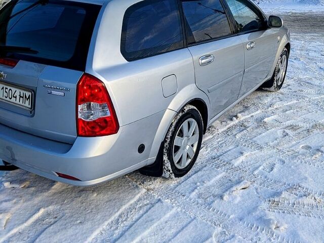 Сірий Шевроле Нубіра, об'ємом двигуна 1.6 л та пробігом 225 тис. км за 4600 $, фото 5 на Automoto.ua