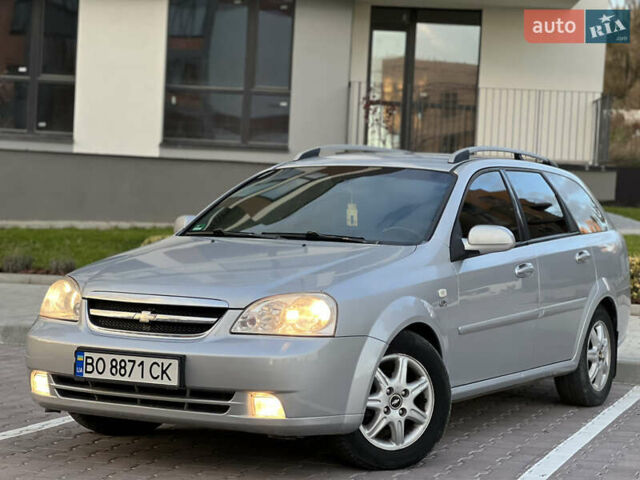 Серый Шевроле Нубира, объемом двигателя 1.8 л и пробегом 303 тыс. км за 3950 $, фото 5 на Automoto.ua