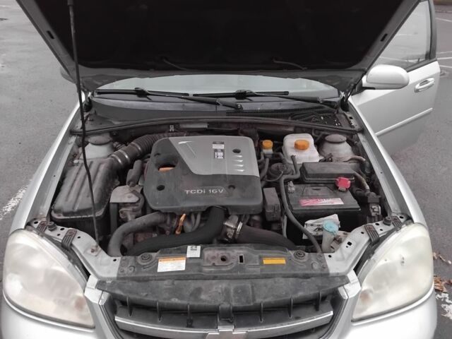 Серый Шевроле Нубира, объемом двигателя 2 л и пробегом 243 тыс. км за 4200 $, фото 12 на Automoto.ua