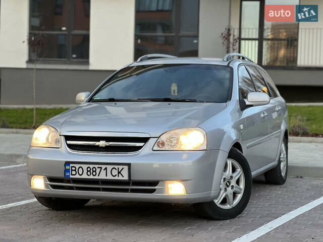 Серый Шевроле Нубира, объемом двигателя 1.8 л и пробегом 303 тыс. км за 3950 $, фото 1 на Automoto.ua