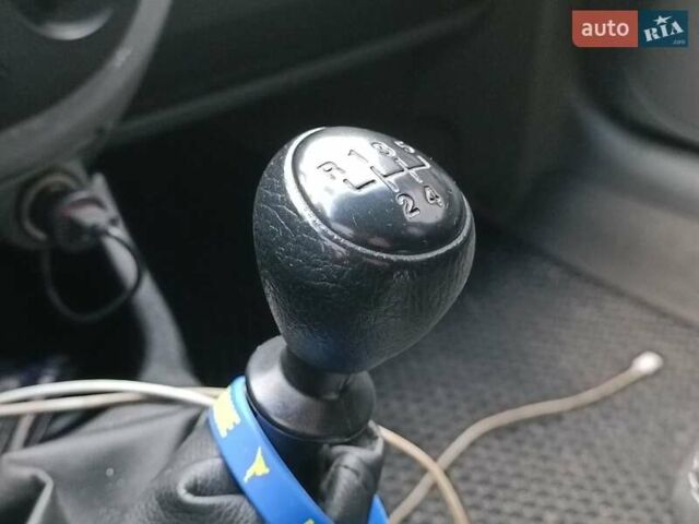 Сірий Шевроле Нубіра, об'ємом двигуна 1.6 л та пробігом 274 тис. км за 4990 $, фото 13 на Automoto.ua