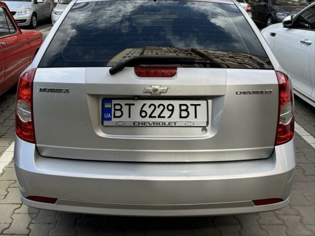 Серый Шевроле Нубира, объемом двигателя 0 л и пробегом 360 тыс. км за 3700 $, фото 6 на Automoto.ua