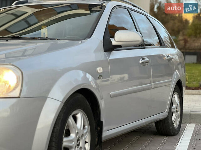 Серый Шевроле Нубира, объемом двигателя 1.8 л и пробегом 303 тыс. км за 3950 $, фото 8 на Automoto.ua