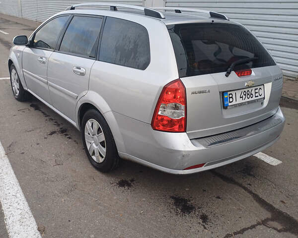 Серый Шевроле Нубира, объемом двигателя 1.6 л и пробегом 215 тыс. км за 4100 $, фото 1 на Automoto.ua