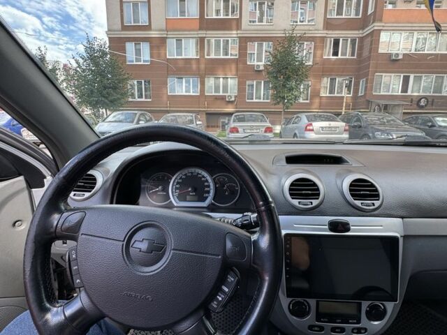 Серый Шевроле Нубира, объемом двигателя 0 л и пробегом 360 тыс. км за 3700 $, фото 11 на Automoto.ua