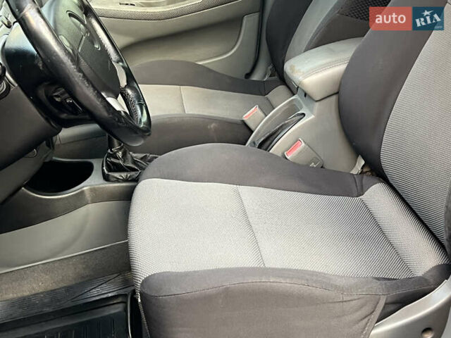 Серый Шевроле Нубира, объемом двигателя 1.8 л и пробегом 303 тыс. км за 3950 $, фото 31 на Automoto.ua