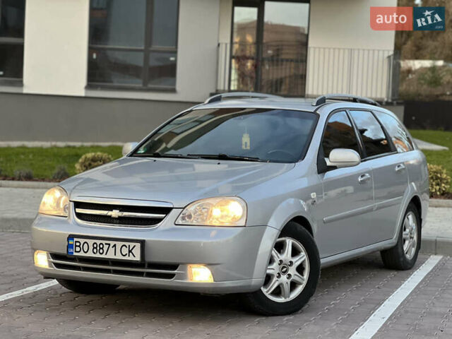 Серый Шевроле Нубира, объемом двигателя 1.8 л и пробегом 303 тыс. км за 3950 $, фото 2 на Automoto.ua